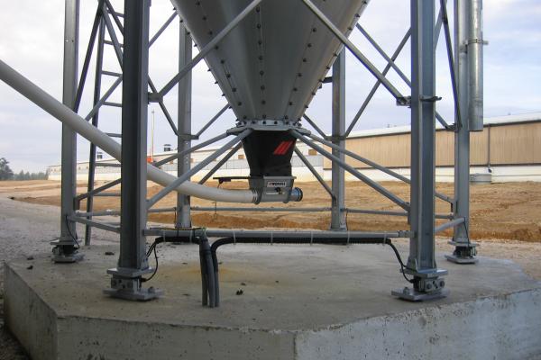 Silo feeding