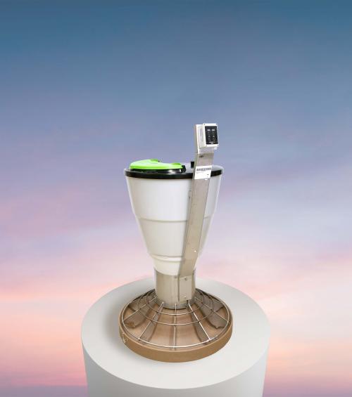 Rondomat sensor-controlled piglet feeder